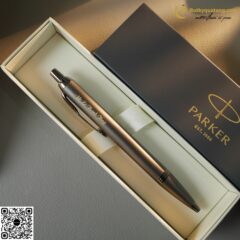 Bút Bi Parker IM MONO TITAN M-2172961 – Butkyviva.com